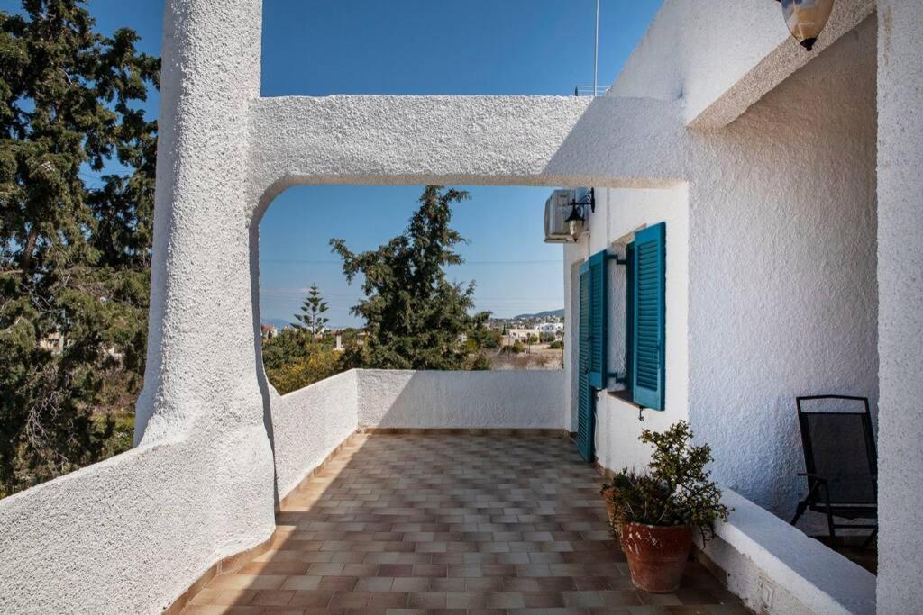 Villa Velissarios: Wonderful Villa Next To Beach Aegina Kültér fotó